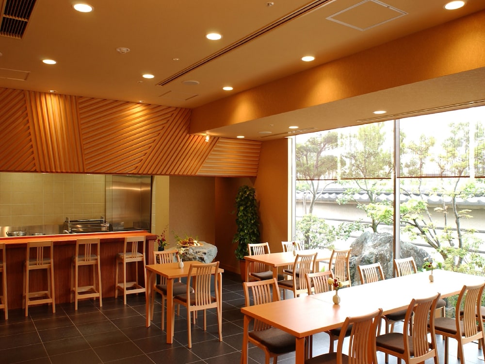 リーガロイヤルホテル新居浜 松山
