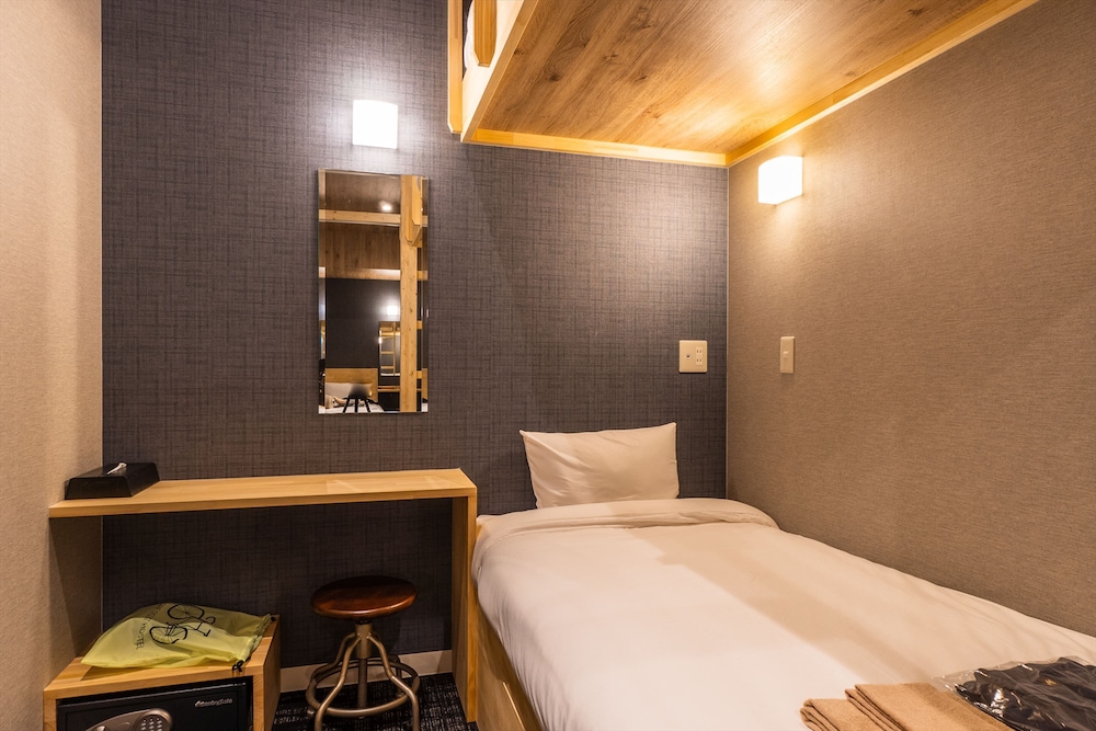 I-LINK ホステル & カフェ しまなみ 松山