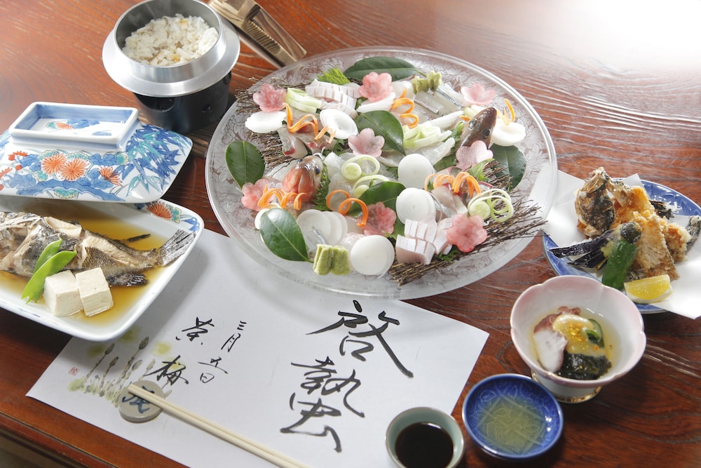 旅館 茶梅 松山