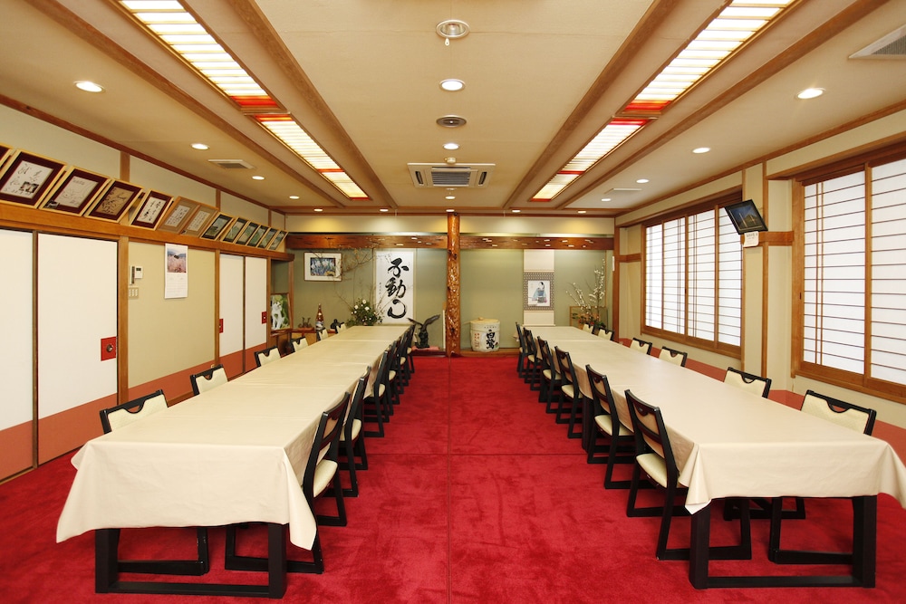 旅館 茶梅 松山