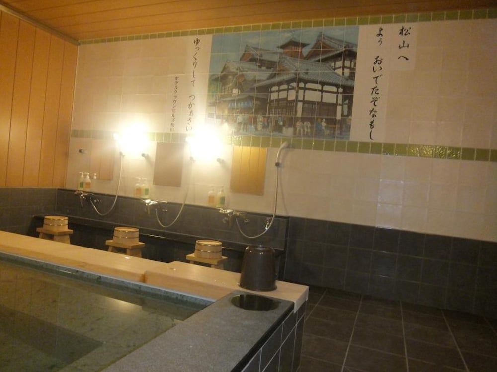 ホテルクラウンヒルズ松山 松山