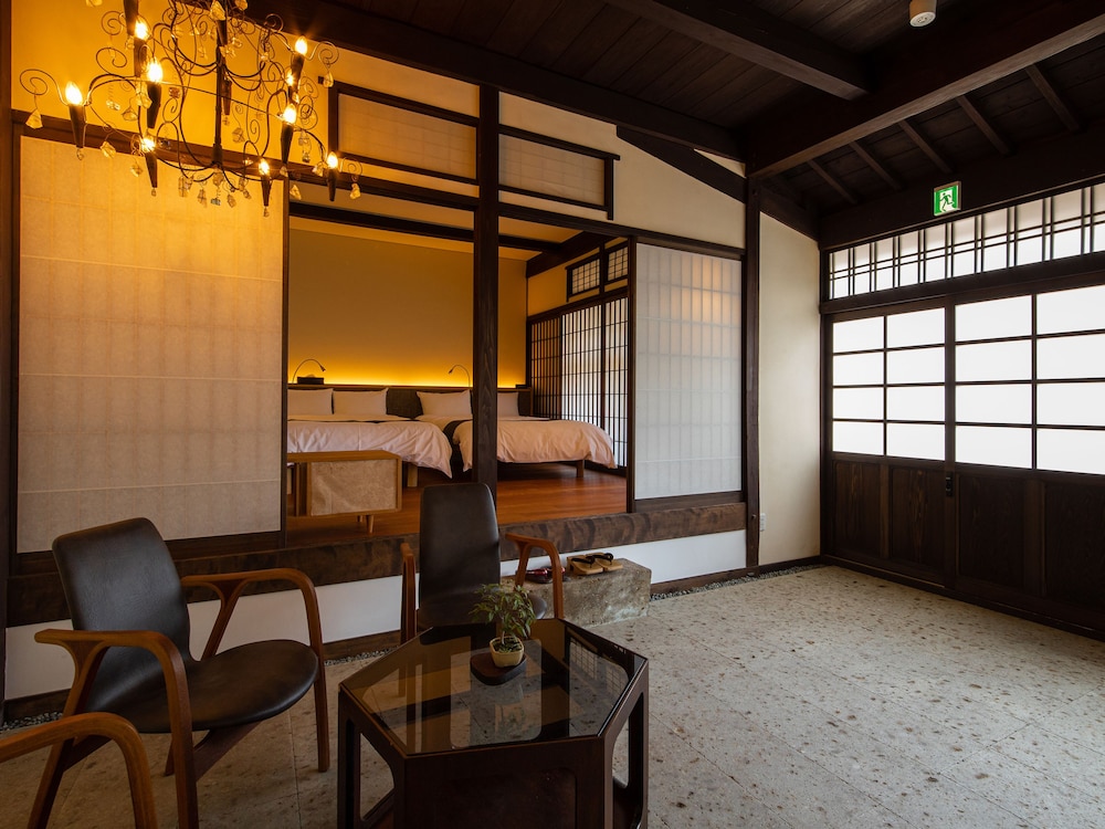 内子の宿 織 松山