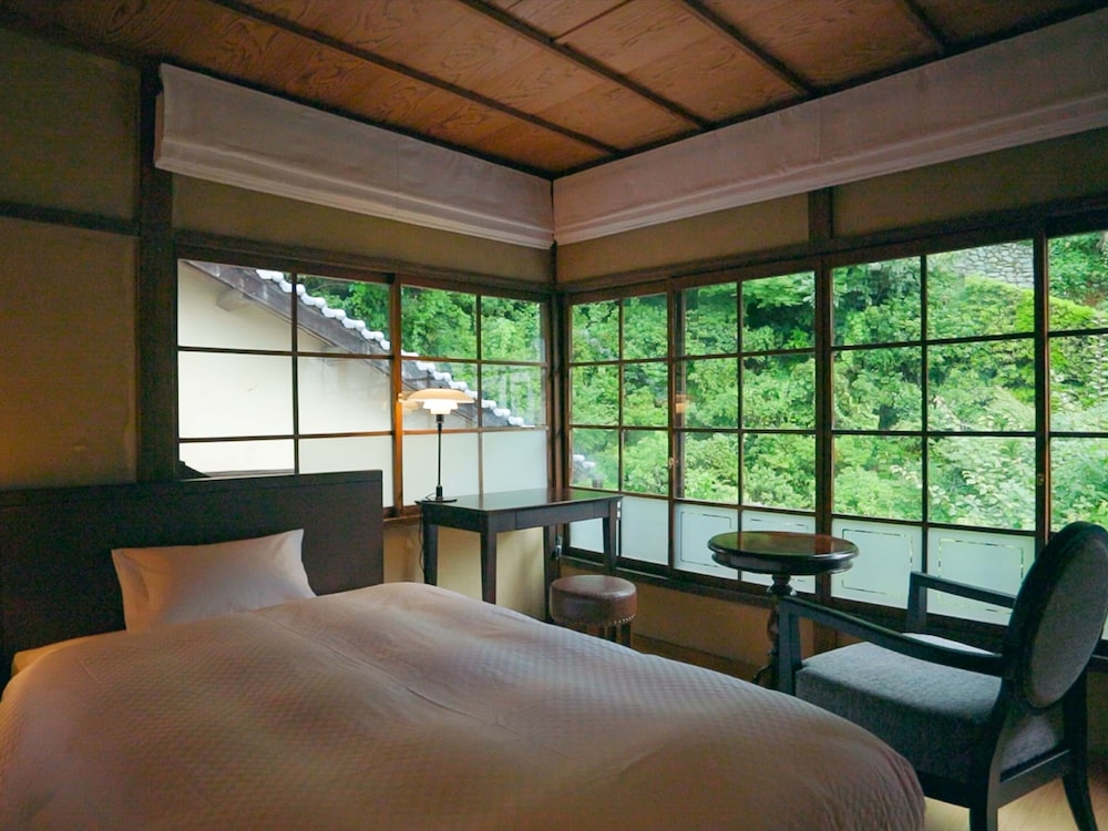 NIPPONIA HOTEL 大洲 城下町 松山