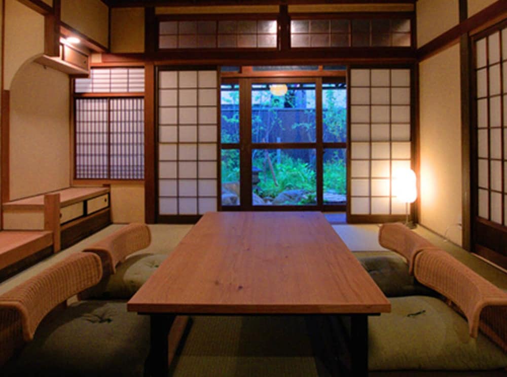 NIPPONIA HOTEL 大洲 城下町 松山
