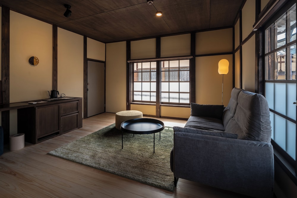 NIPPONIA HOTEL 大洲 城下町 松山