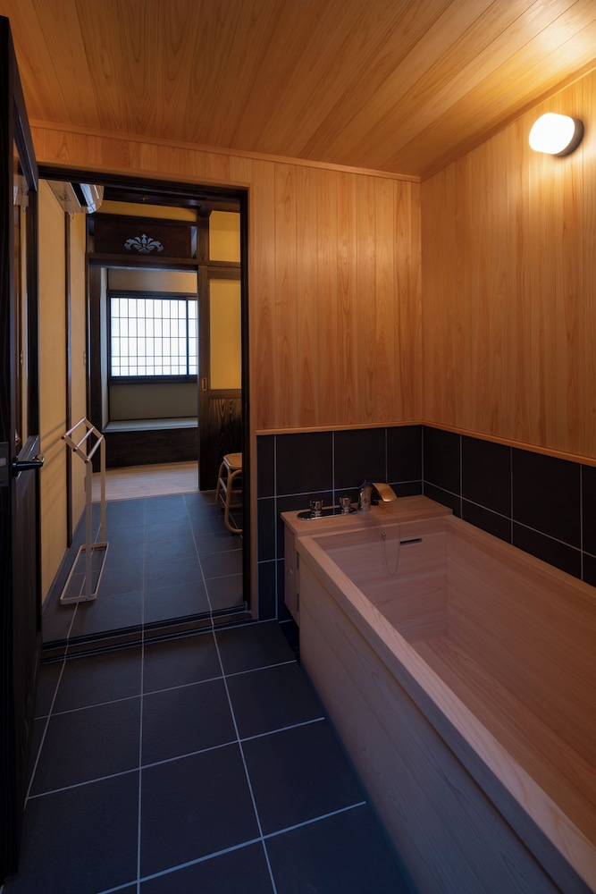NIPPONIA HOTEL 大洲 城下町 松山