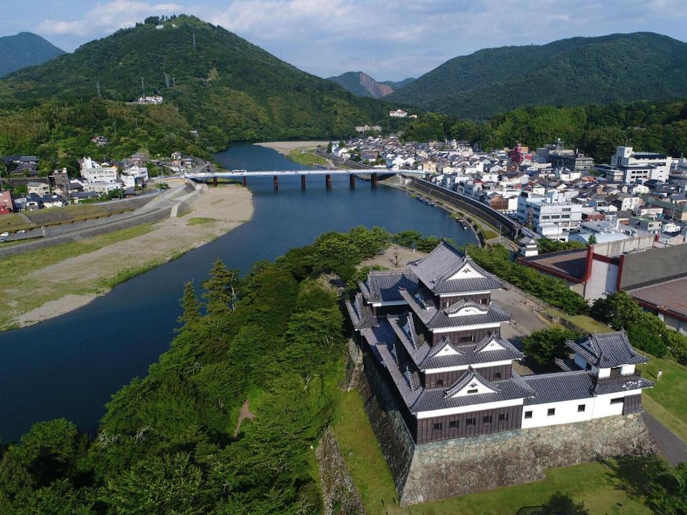 NIPPONIA HOTEL 大洲 城下町 松山