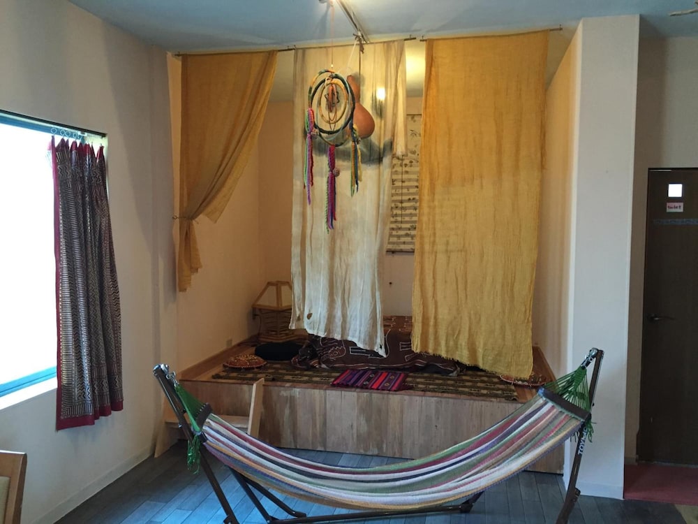 オーガニックゲストハウス & カフェ OHANA IN 御島 松山