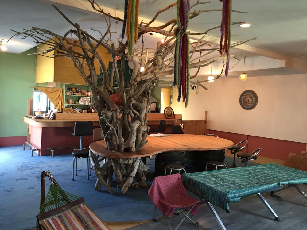 オーガニックゲストハウス & カフェ OHANA IN 御島 松山