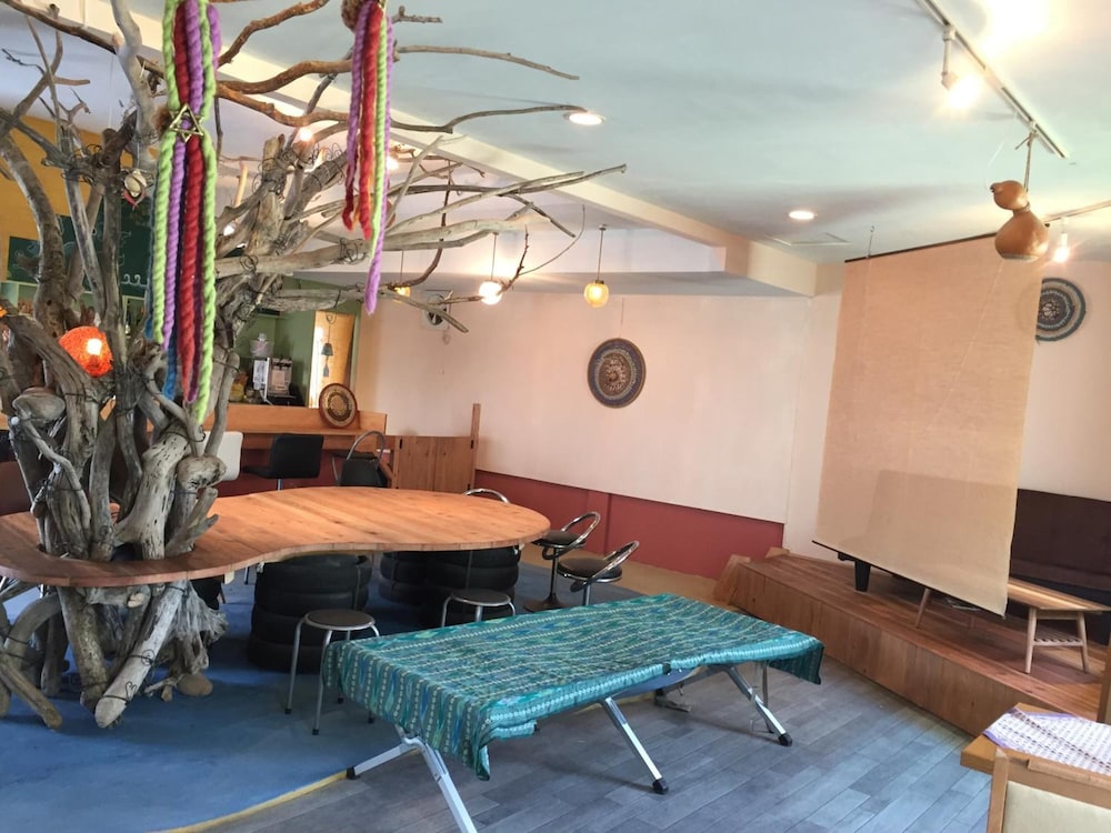 オーガニックゲストハウス & カフェ OHANA IN 御島 松山