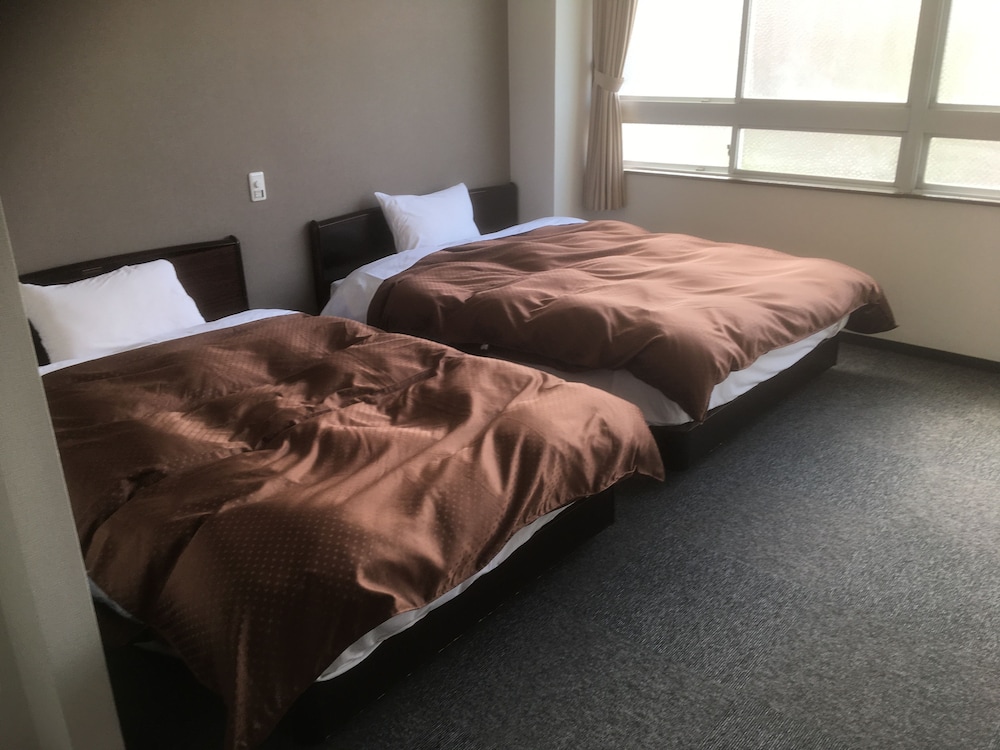 ビジネスホテルあかやね 松山