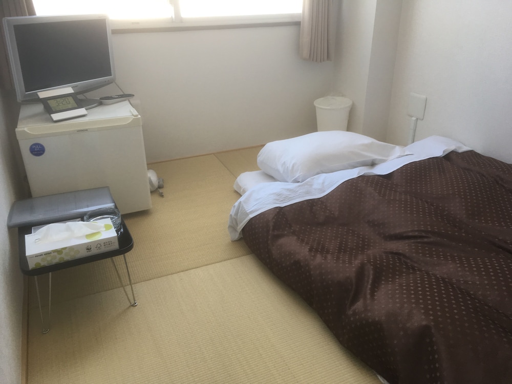 ビジネスホテルあかやね 松山