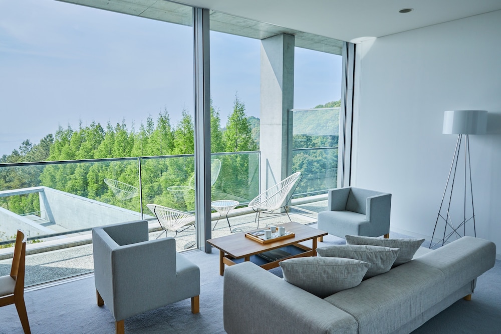 瀬戸内リトリート青凪 BY 温故知新 松山