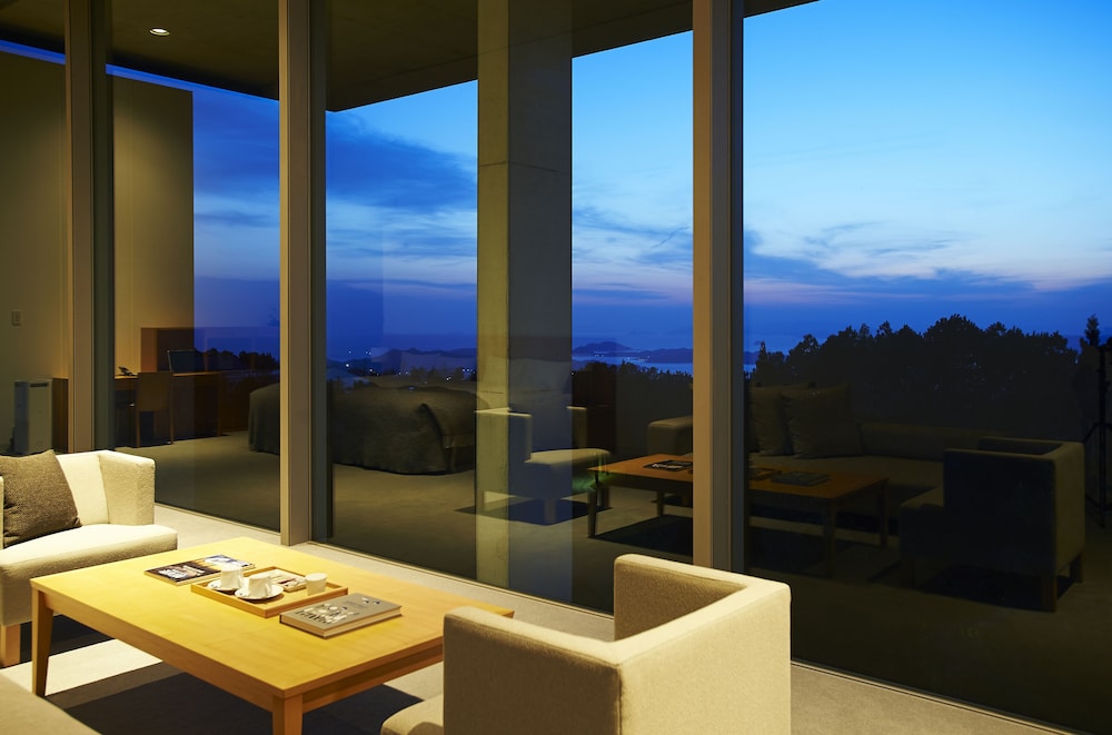 瀬戸内リトリート青凪 BY 温故知新 松山