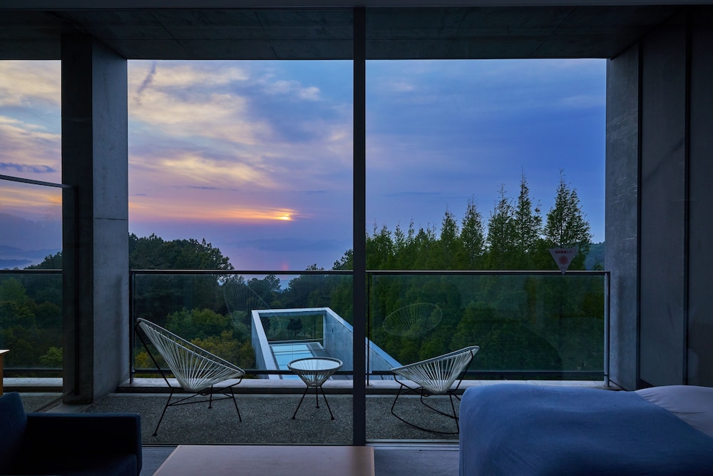 瀬戸内リトリート青凪 BY 温故知新 松山