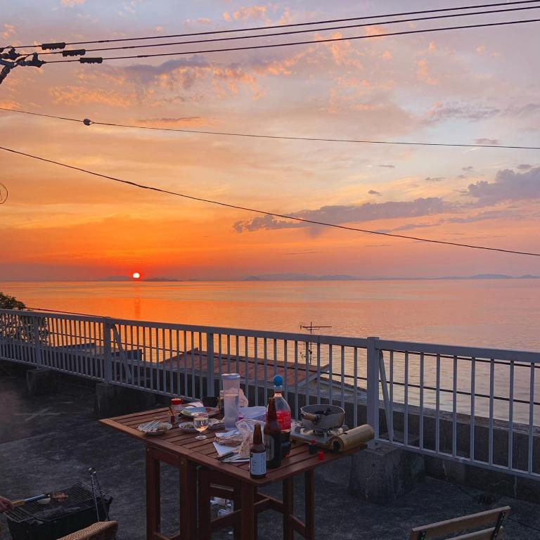 海に恋する泊まれる喫茶店 ポパイ 松山
