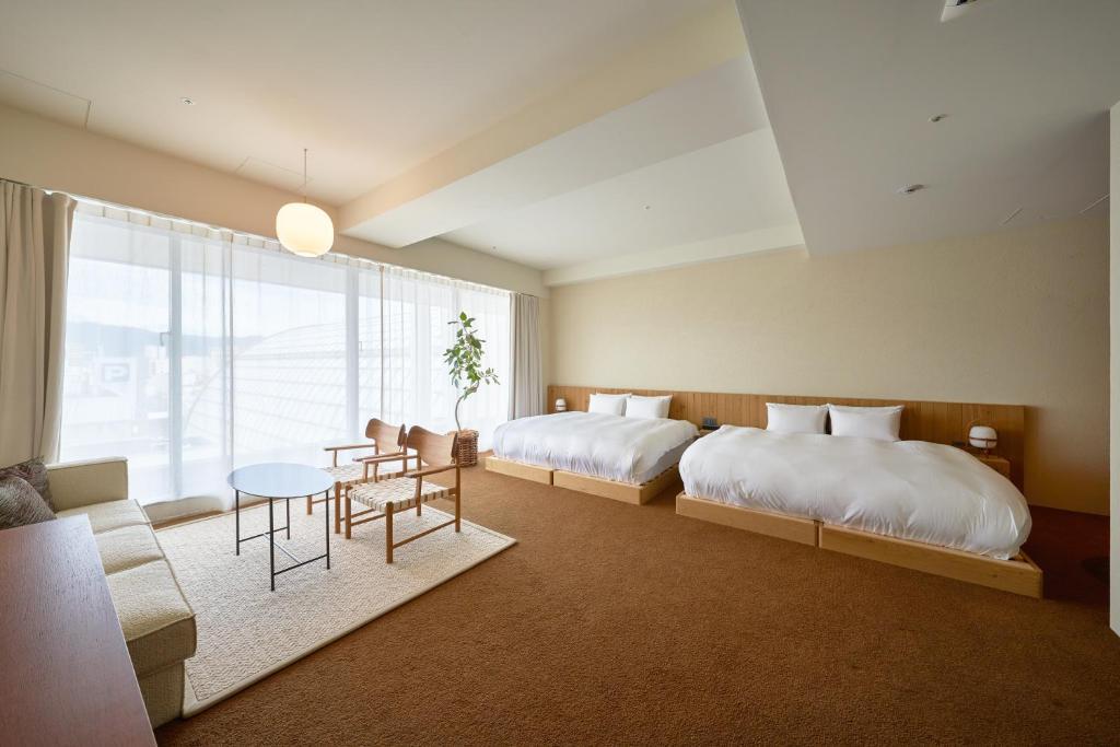 ＨＯＴＥＬ　ＬＥＰＯ　ＣＨＡＨＡＬ 松山