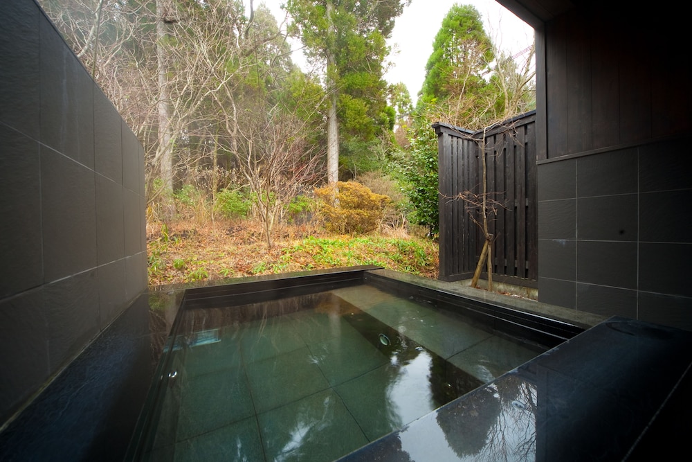 FOREST INN BORN 大分
