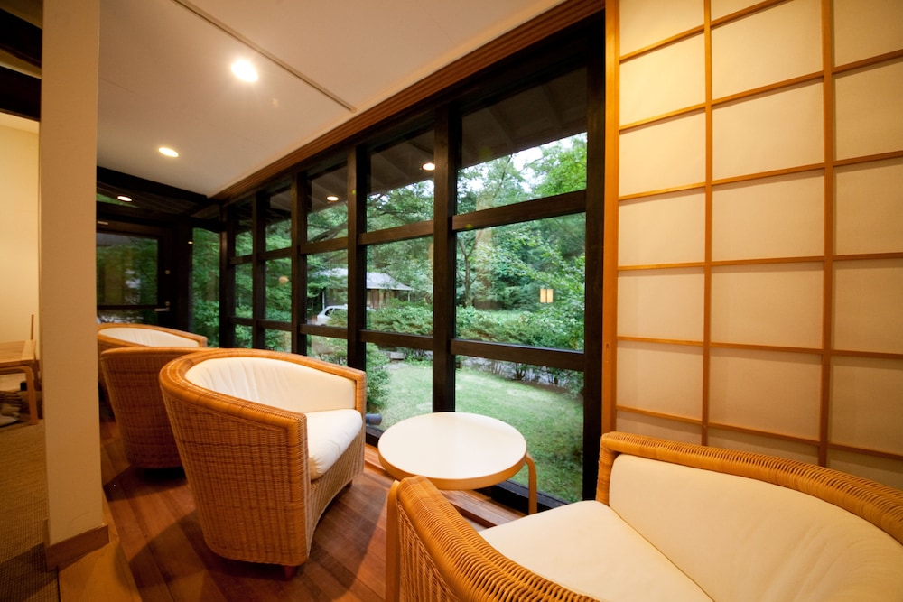 FOREST INN BORN 大分