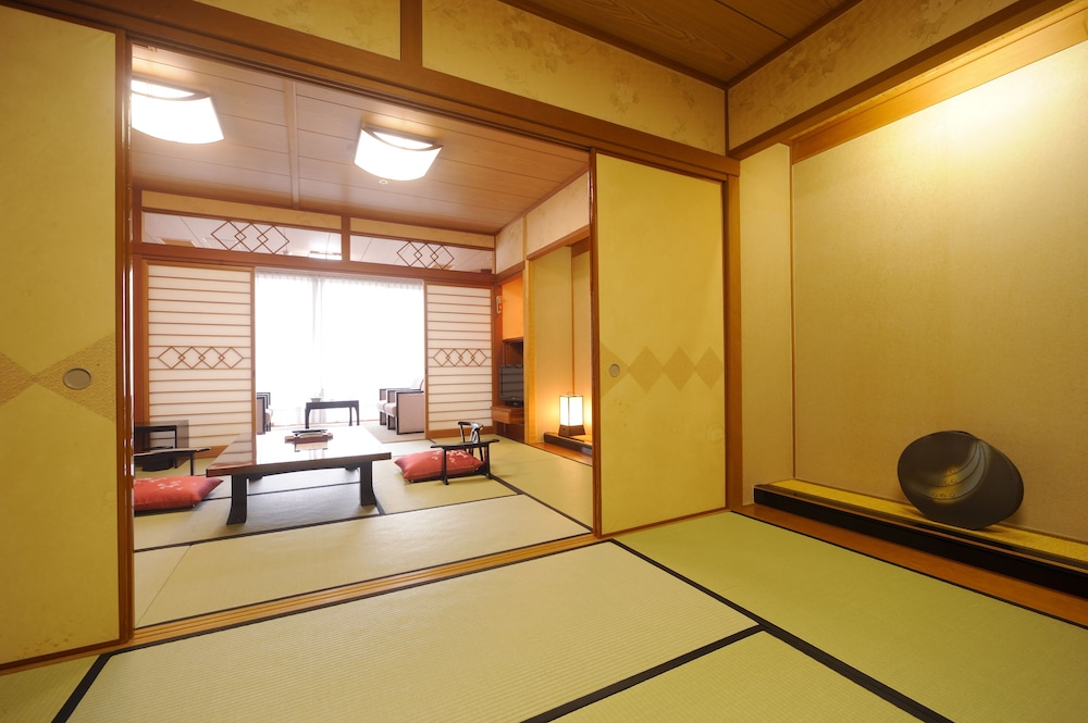 由布院 ことぶき 花の庄 大分