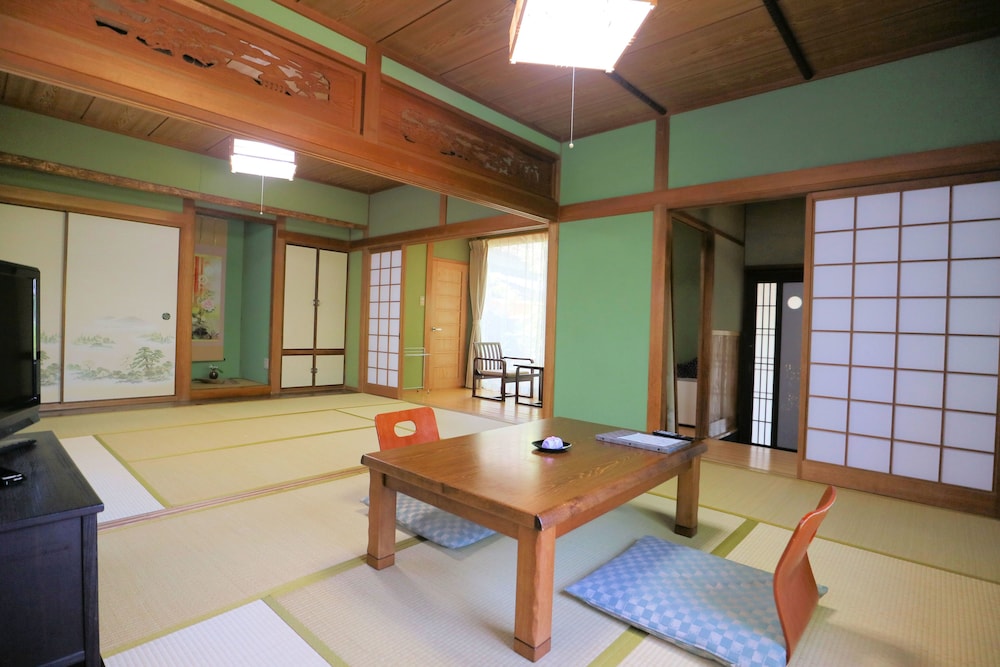 旅荘 牧場の家 大分