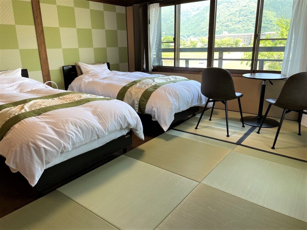 山荘田名加 大分