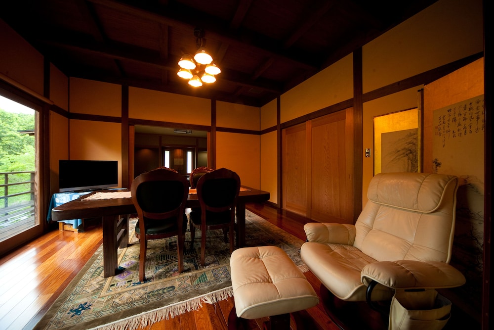 宿房 翡翠之庄 - THE KINGFISHER RESORT - 大分