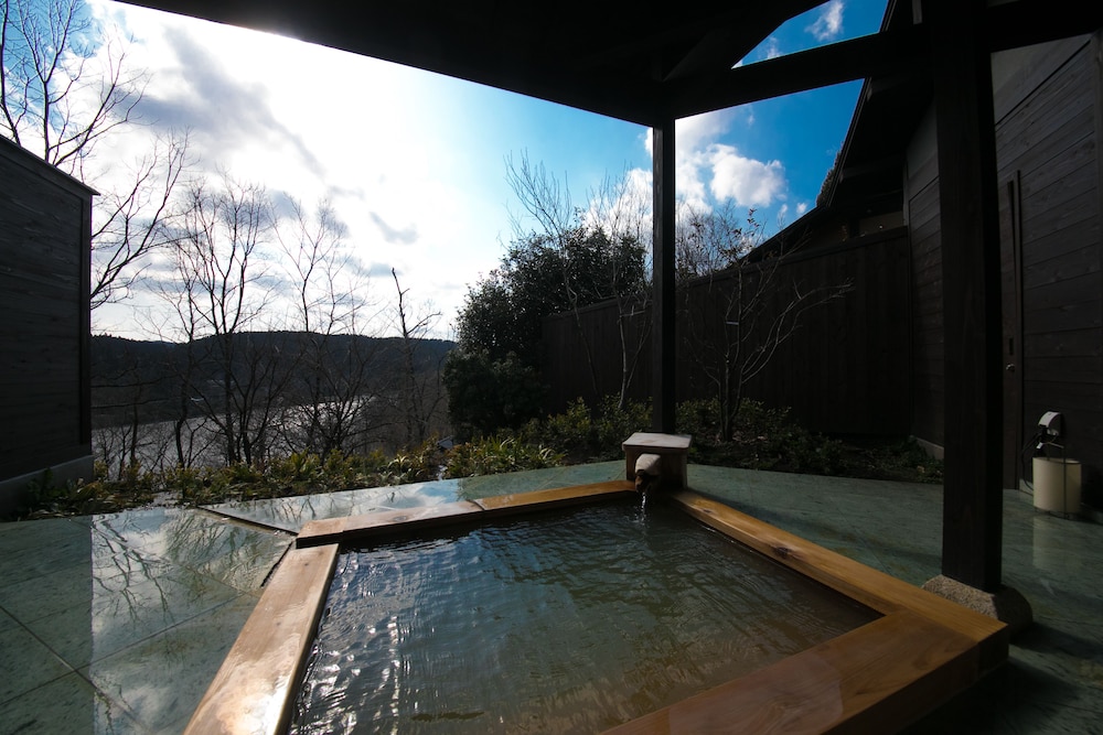 宿房 翡翠之庄 - THE KINGFISHER RESORT - 大分
