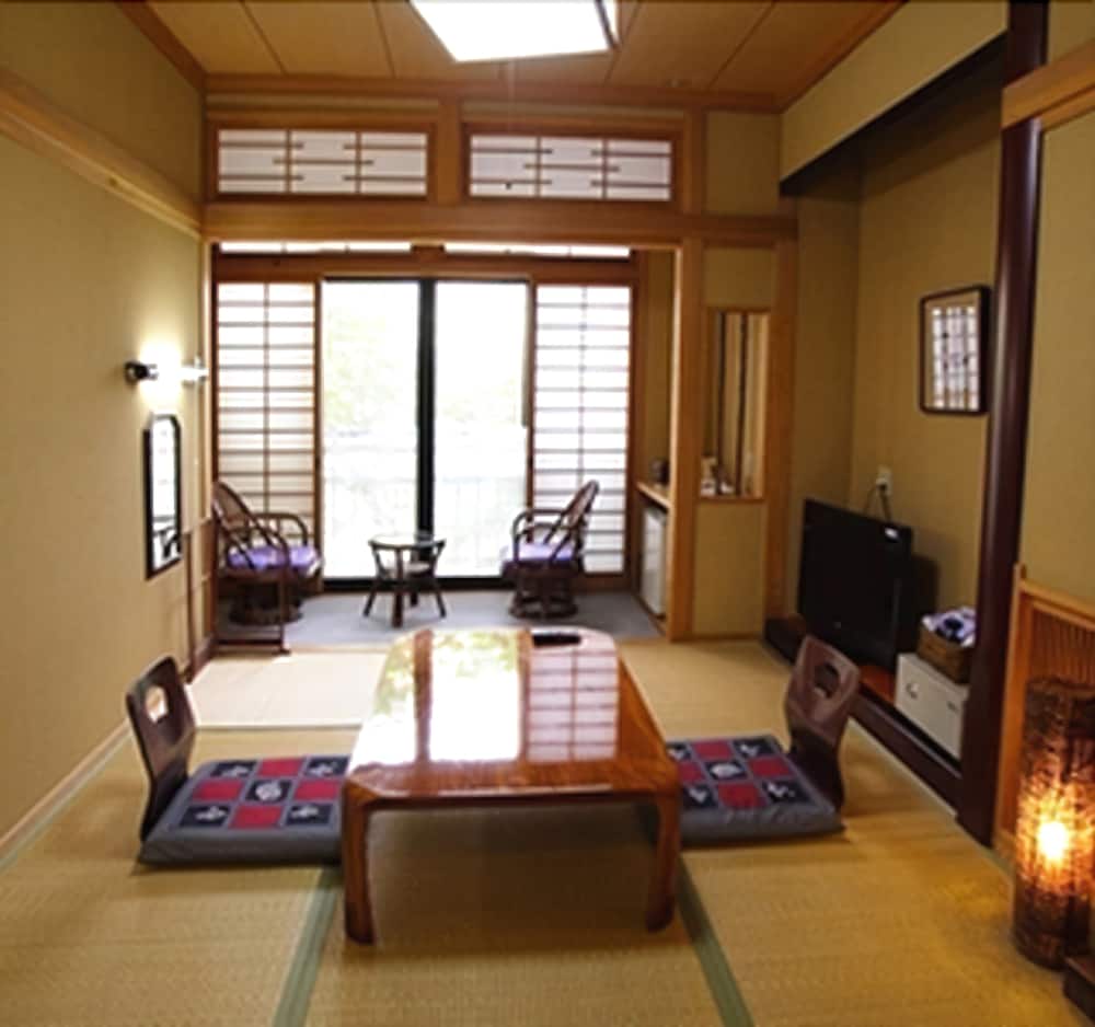 BEPPU HANAMIZUKI 大分