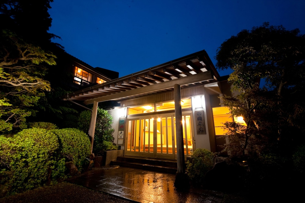 岡本屋旅館 大分