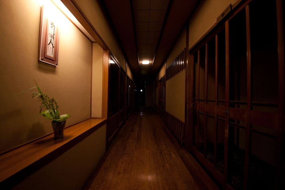 岡本屋旅館 大分