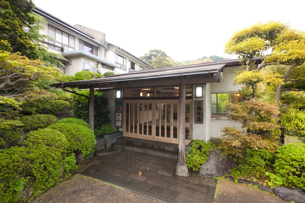 岡本屋旅館 大分
