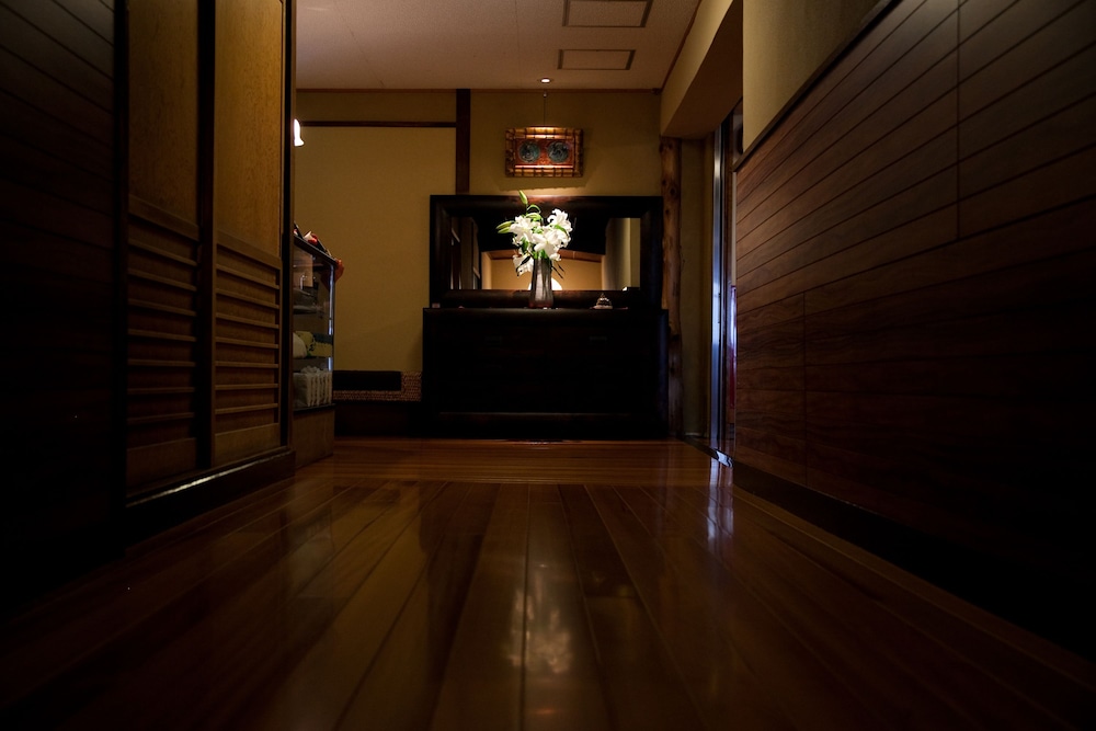 岡本屋旅館 大分