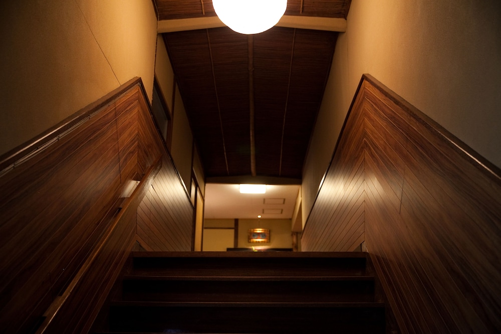 岡本屋旅館 大分