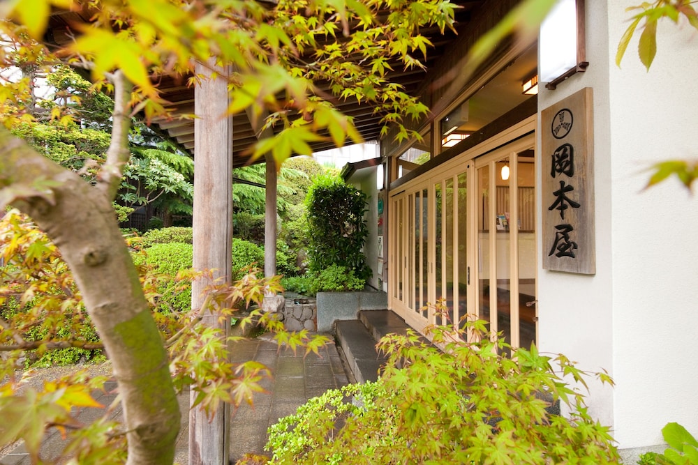 岡本屋旅館 大分
