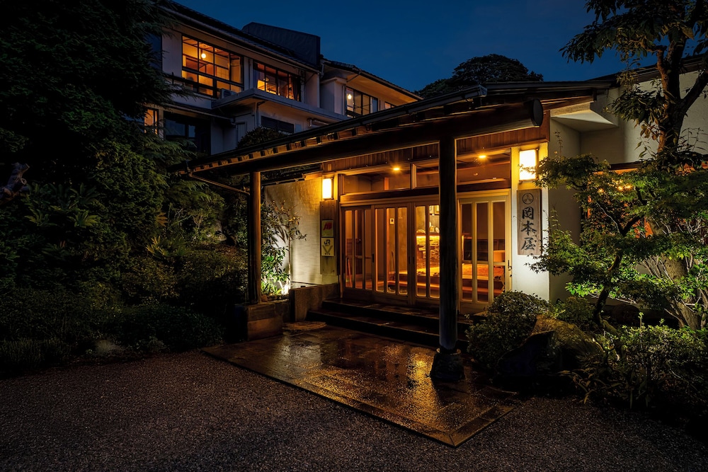 岡本屋旅館 大分