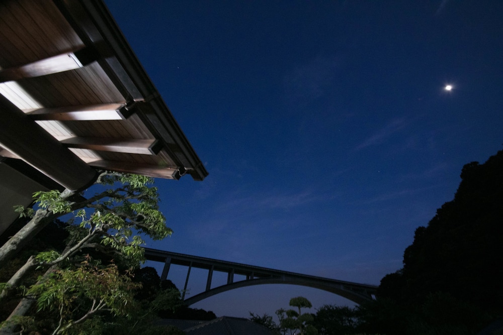 岡本屋旅館 大分