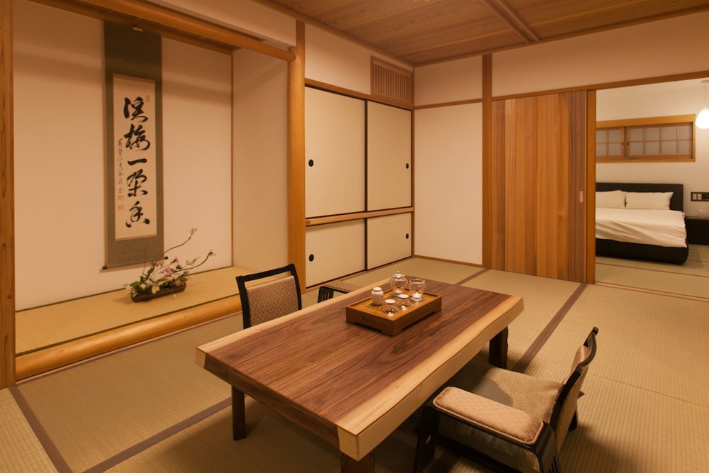 山荘 神和苑 大分