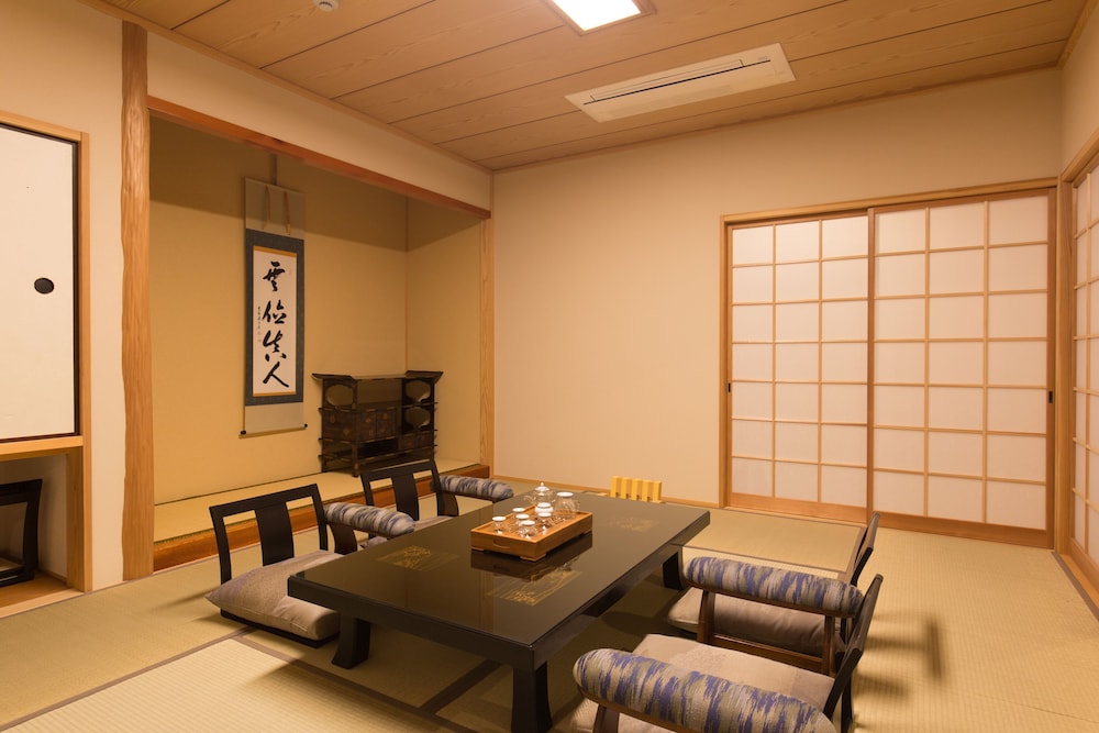 山荘 神和苑 大分