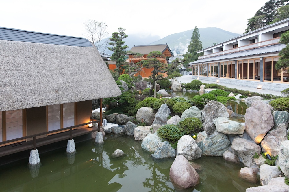 山荘 神和苑 大分
