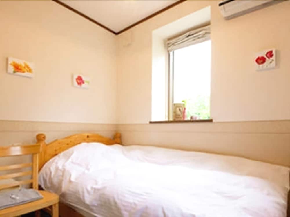 CHOU CHOU DE MONET(EX. LADIES HOTEL PETITE YUFUIN 大分