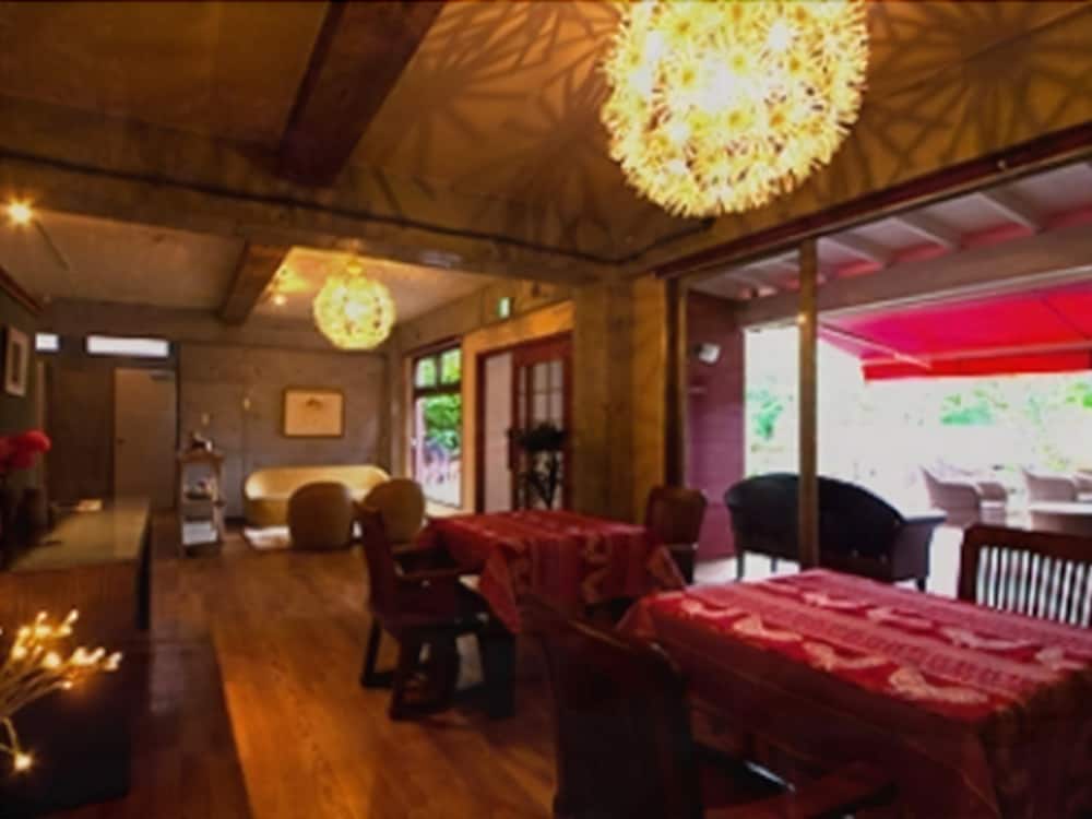 CHOU CHOU DE MONET(EX. LADIES HOTEL PETITE YUFUIN 大分