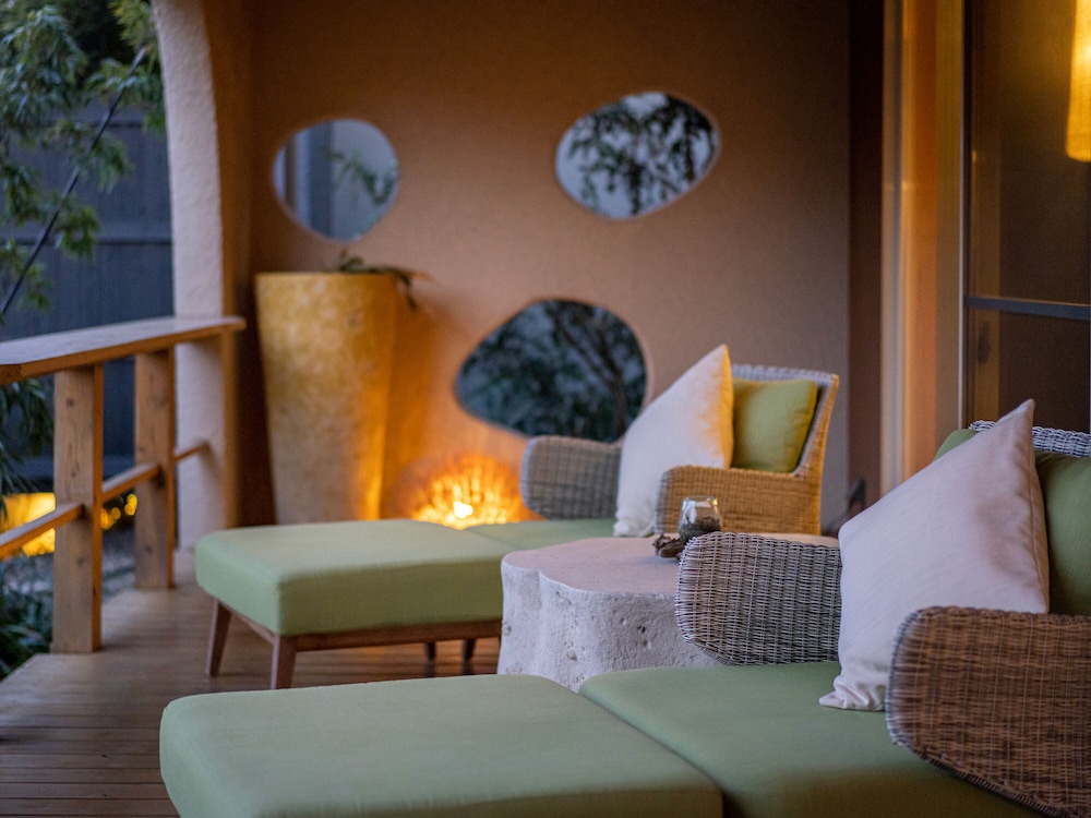 YUFUIN LUXURY VILLA -ZAKURO- 大分