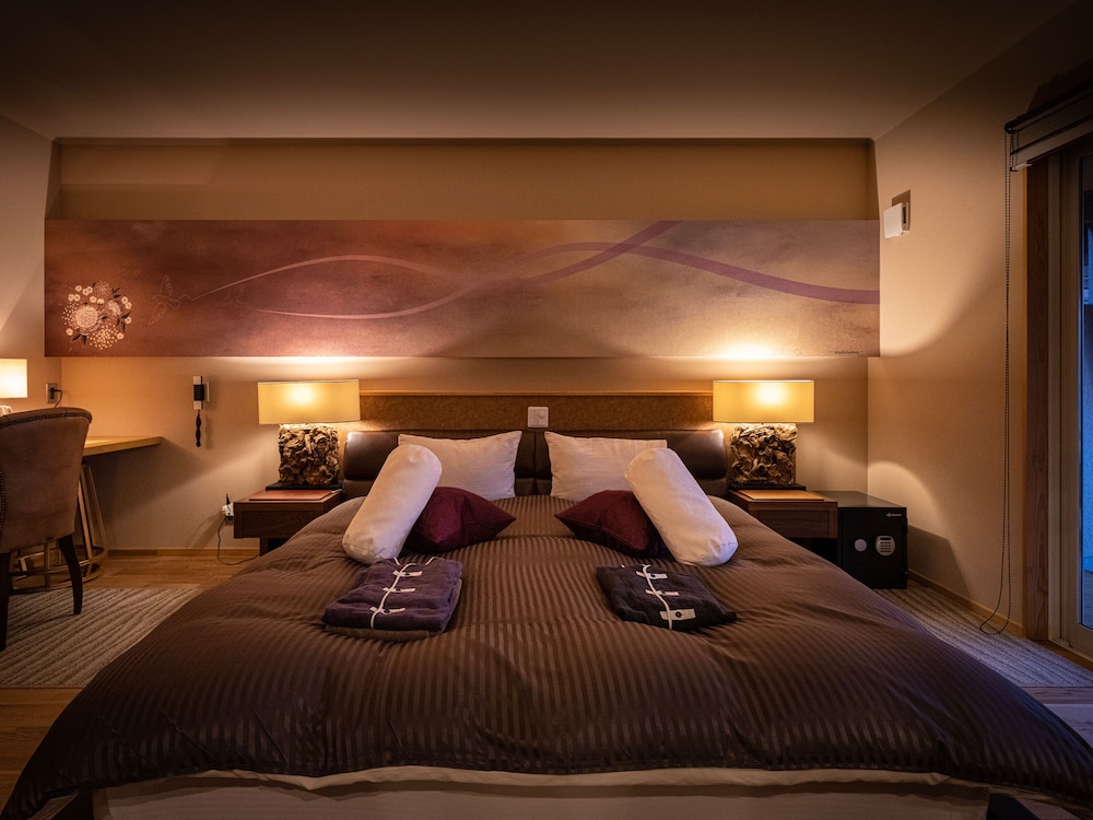 YUFUIN LUXURY VILLA -ZAKURO- 大分