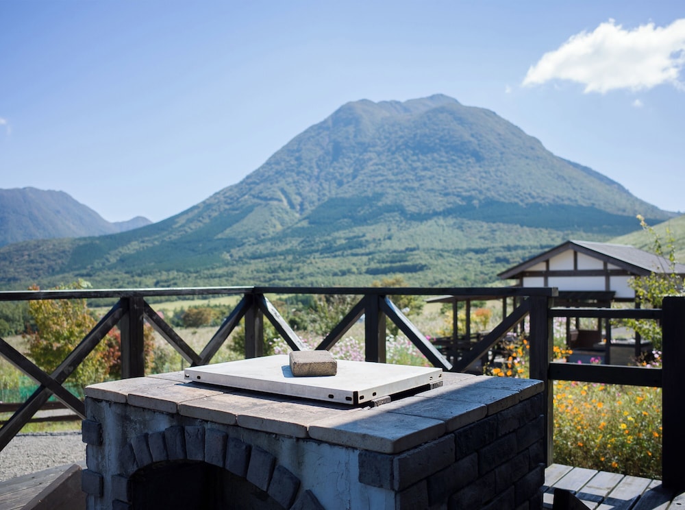 湯布院塚原高原　絶景の宿　恵里菜 KUMAGAI BOKUJO 大分
