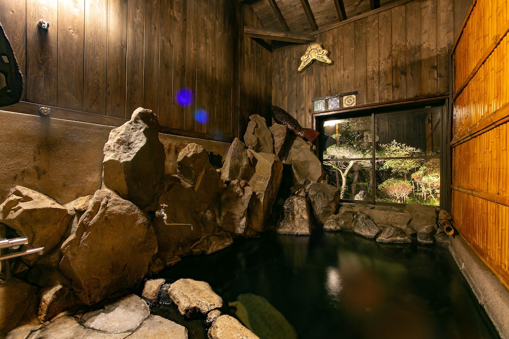 和モダンな温泉旅館 湯布院らんぷの宿 大分