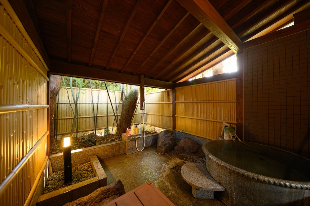 湯布院温泉旅館 めばえ荘 大分