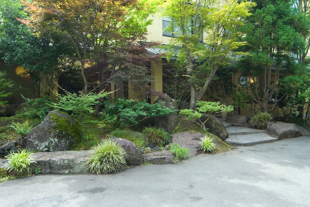 湯布院温泉旅館 めばえ荘 大分