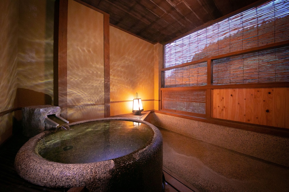 宝泉寺観光ホテル 湯本屋 大分
