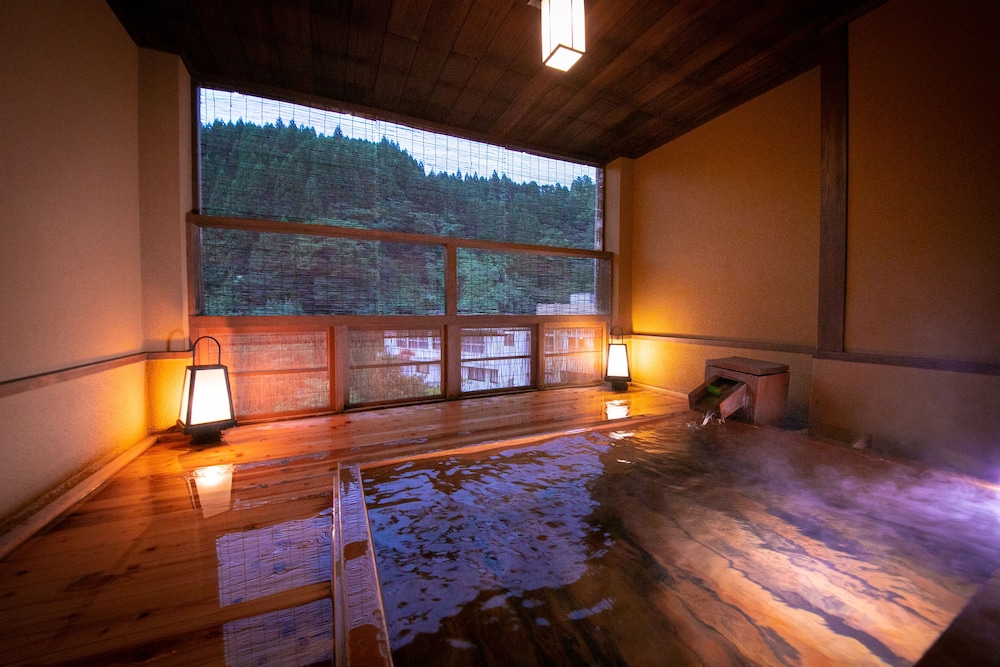 宝泉寺観光ホテル 湯本屋 大分